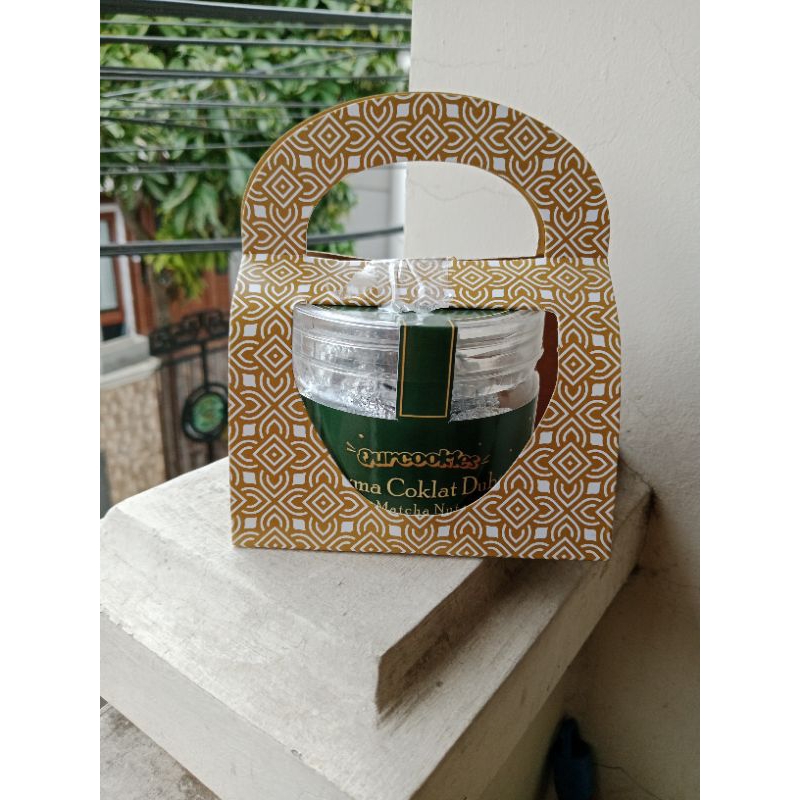 

Coklat Dubai - Matcha Nut/ Hampers ulang Tahun Plus Card /Kado Ulang tahun /Kado Anak /Kado Coklat Dubai