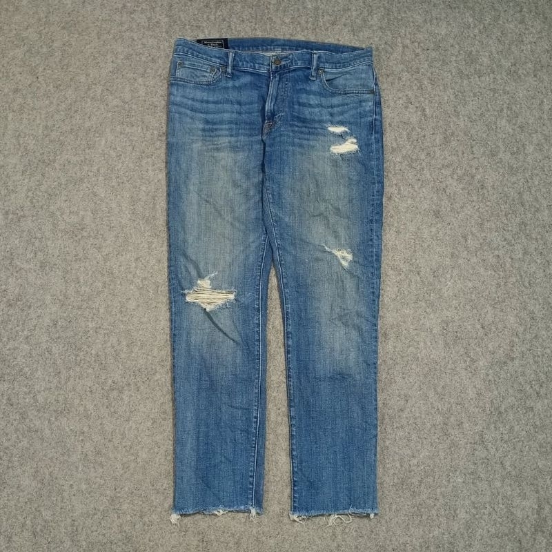 Celana jeans panjang pria ABERCROMBIE&FITCH size 33 second Tapered jeans ripped jeans