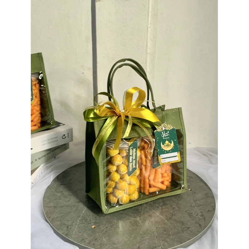 

Simple Bag Package | Hampers Batam | Parcel Idul fitri | Hampers Ramadhan