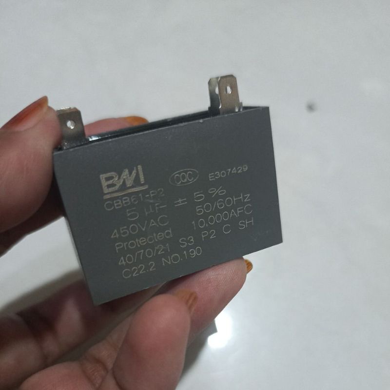 Kapasitor motor AC 5 uf tipe CBB61 sesuai gambar