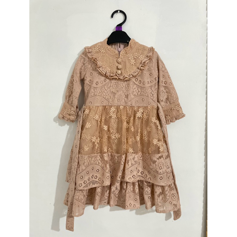 Dress Lebaran Anak Preloved wearing klamby