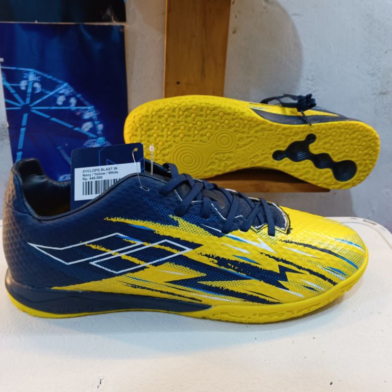 Sepatu Futsal Mills Xyclops Blast In Original