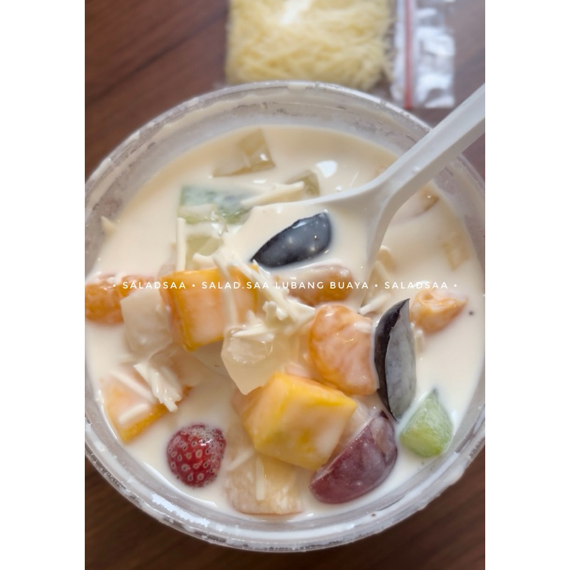 

salad buah yogurth medium