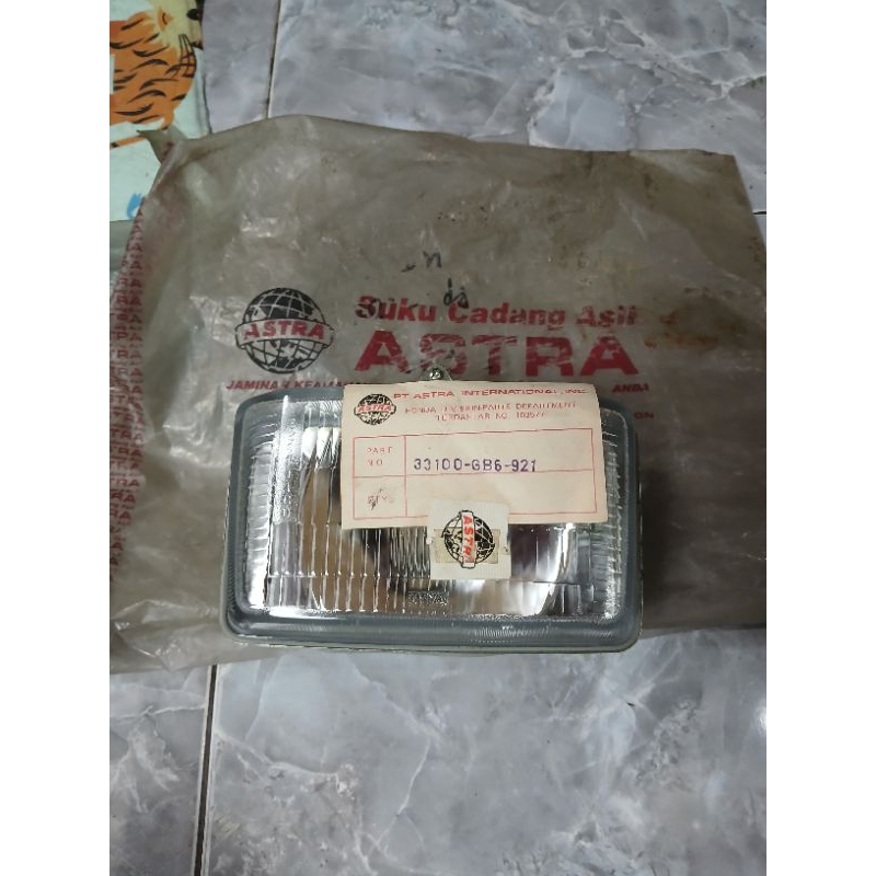 REVLEKTOR HONDA ASTREA 800 ORIGINAL NOS 33100 - GB6 - 921