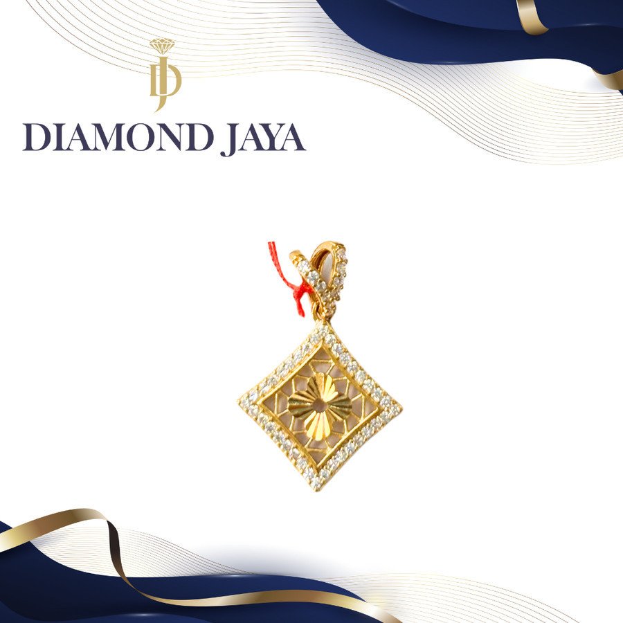 TOKO MAS DIAMOND JAYA - Liontin Bunga Clover Mata Persegi