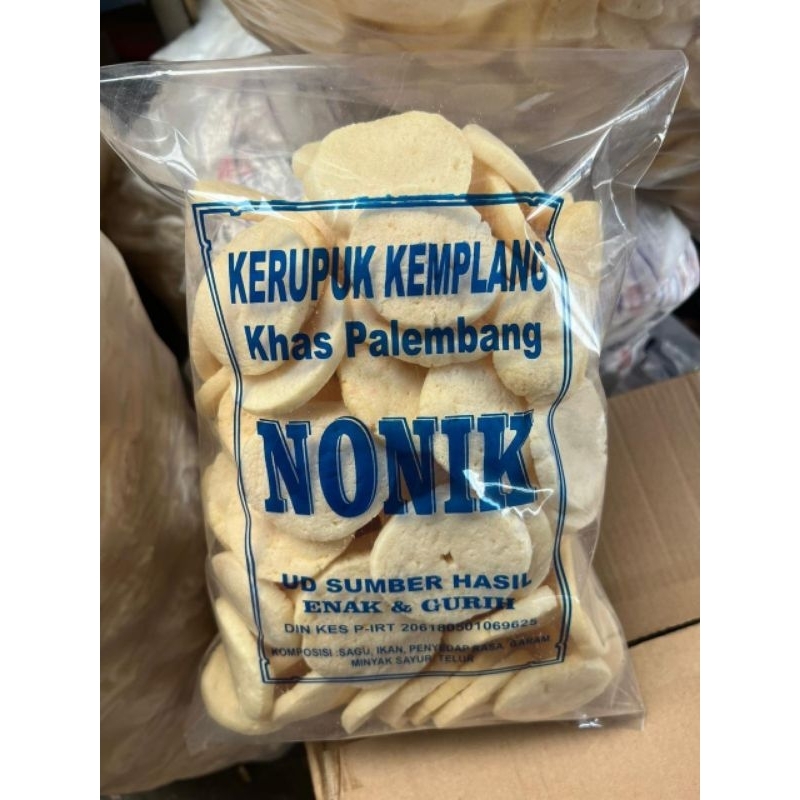 

Kerupuk Kemplang Khas Palembang
