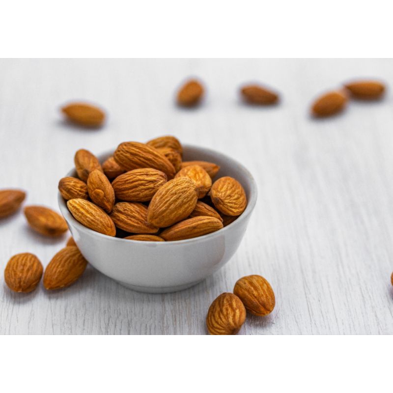

kacang almond original roasted kemasan 100gr.