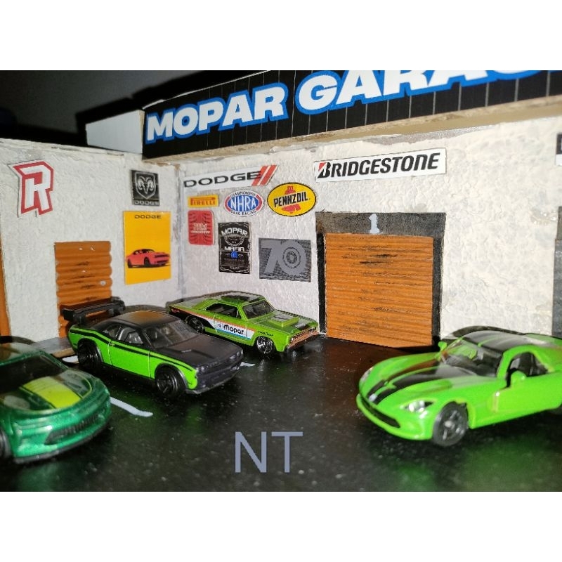 diorama Hot Wheels MOPAR GARAGE - diorama diecast