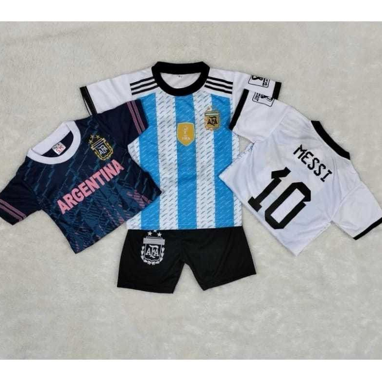 SETELAN BAJU BOLA MESSI TERBARU / JERSEY ARGENTINA TERMURAH / SET KAOS COWO CEWE - COD