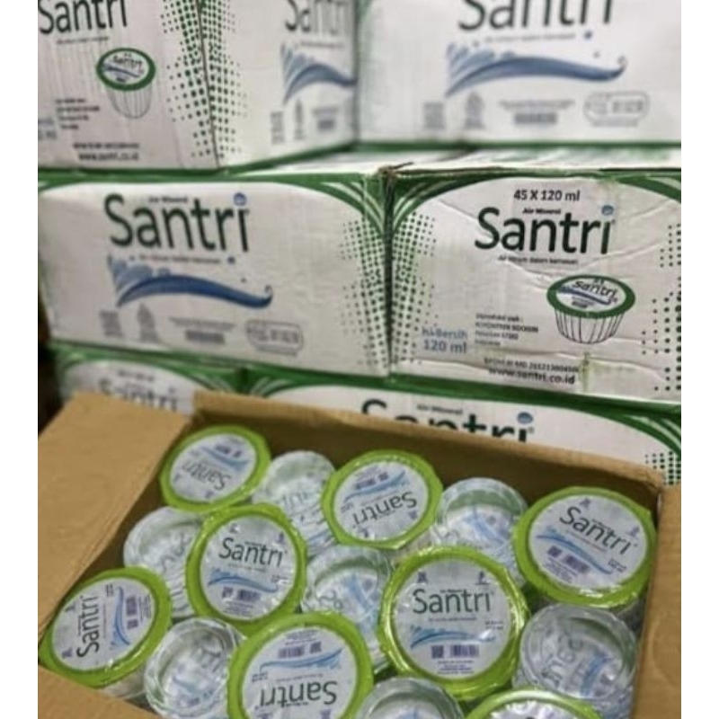 

air santri air minum Cup 120 ml per box isi 48 pc