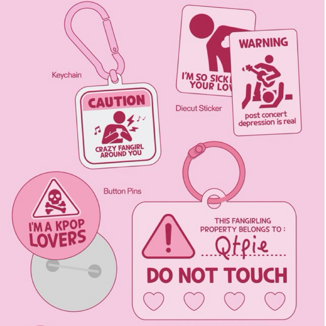 

QTPIESTUDIO | CRAZY FANGIRL SERIES KEYCHAIN HOLDER STICKER PACK PIN BUTTON COLLECTION 44MM 58MM