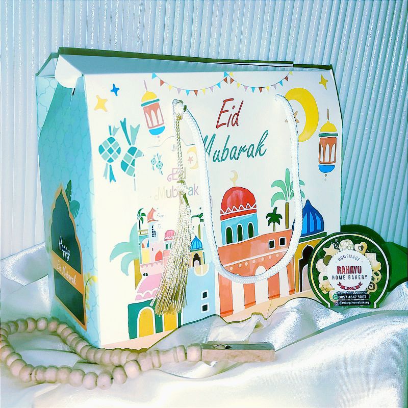

Hampers Lebaran 2025 | Hampers Raya 2025 | Hampers Idul Fitri Terbaru | Hampers Hemat Isi 2 Toples Tabung