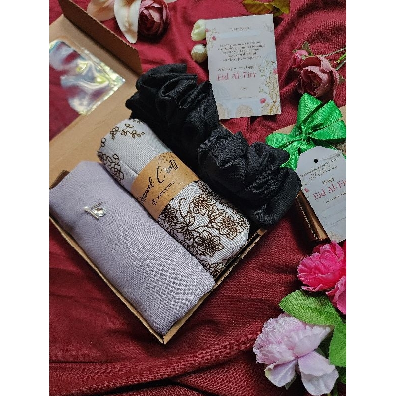 Hampers Hijab | hampers hijab payet | Hampers Hijab cantik | Hampers hijab muslim | hampers hijab mu