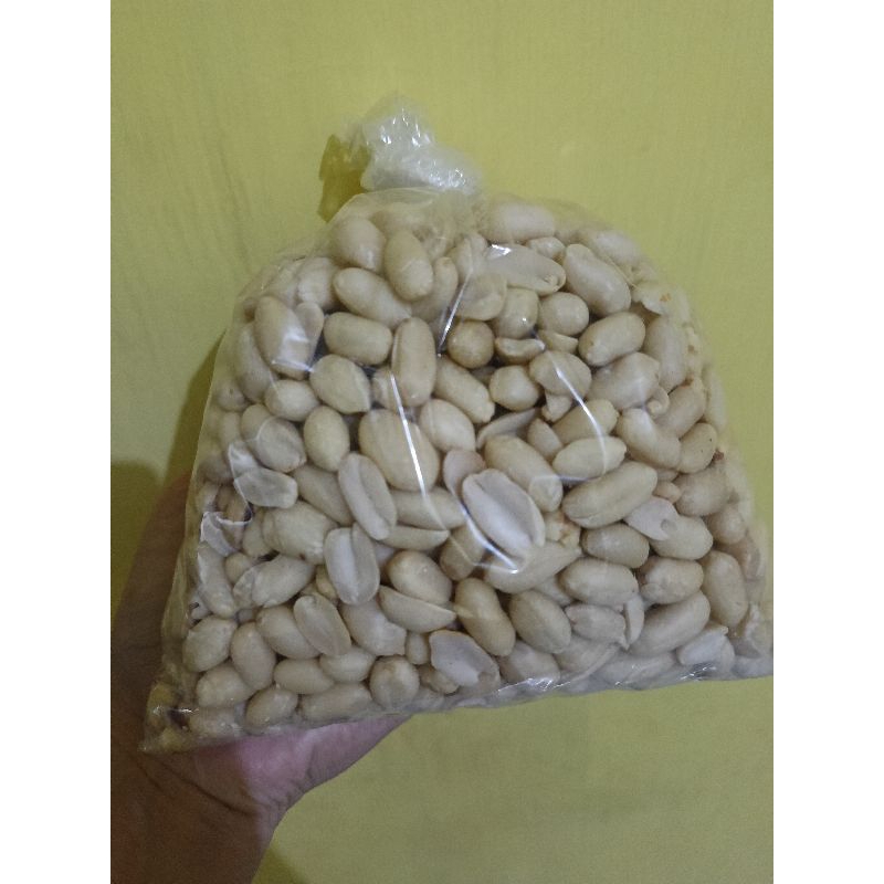 

kacang kupas / kacang mentah 500gr