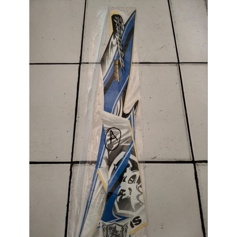 striping Hayate putih htm