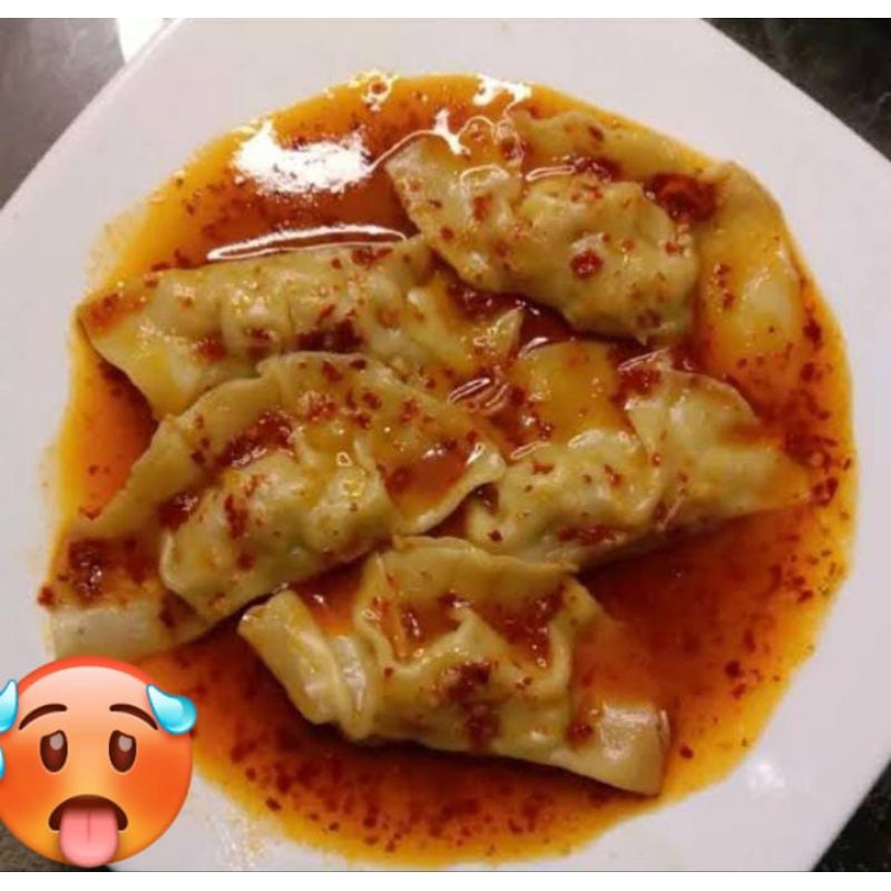 

Pangsit Isi Ayam / Pangsit Rebus / Pangsit Goreng / Pangsit Kuah Pedas Chili oil / CEMILNENDANG