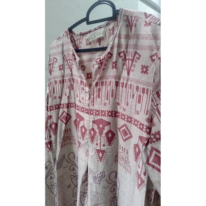 preloved tunik wearing klamby