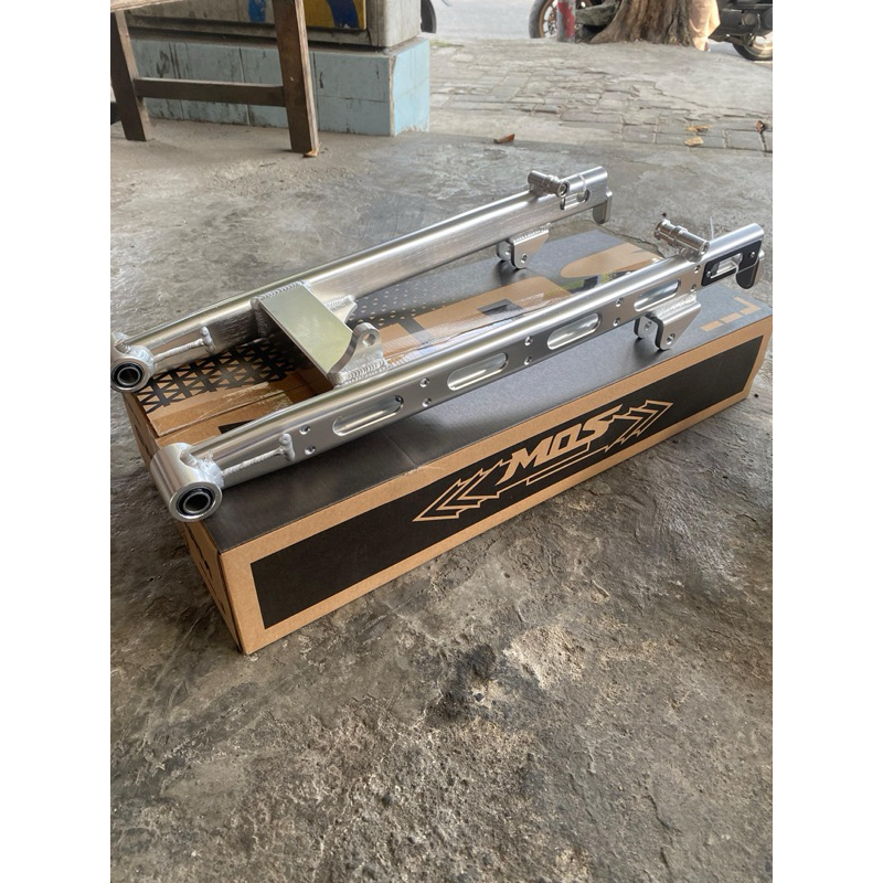 ARM MOS GL MEGAPRO TIGER LUBANG SILVER