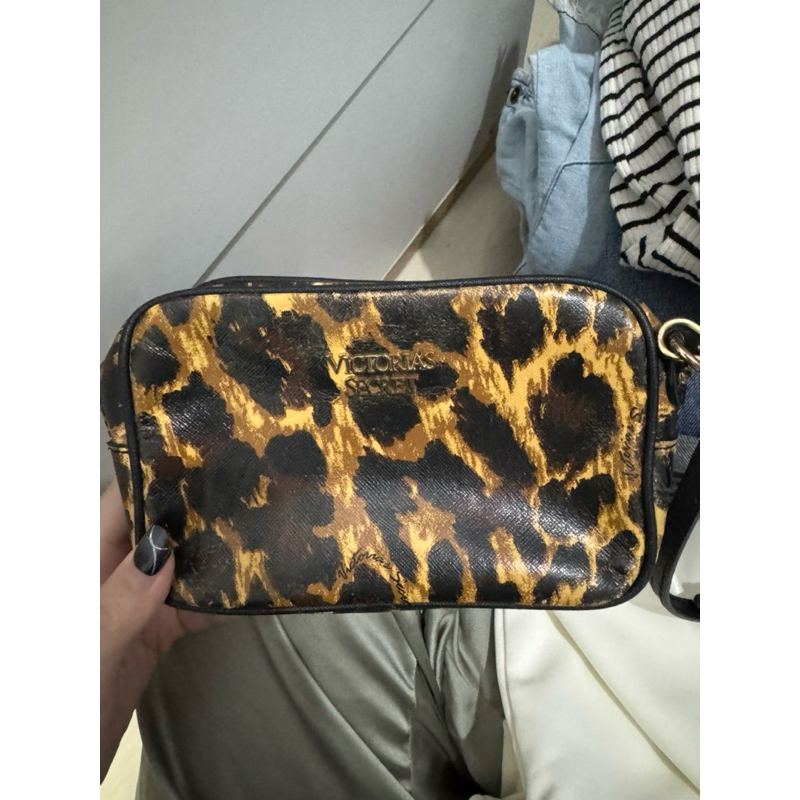 TAS PRELOVED VICTORIA SECRET