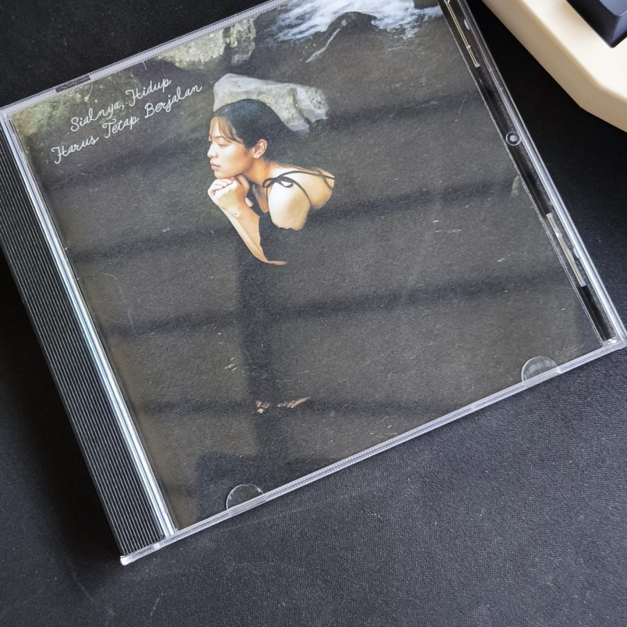 CD Bernadya - Sialnya, Hidup Harus Tetap Berjalan