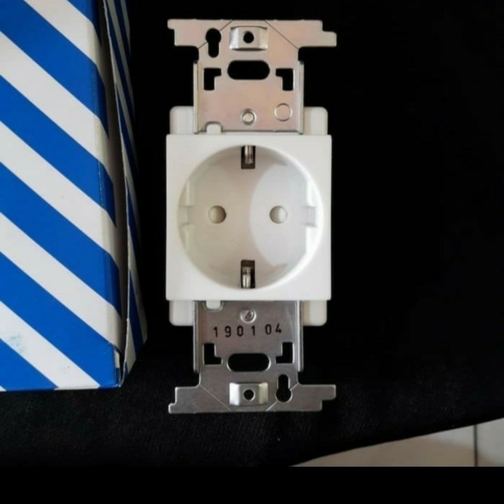 Stop kontak WZJ 1121w Panasonic