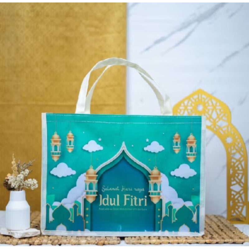 

Tas Goodie bag lebaran / goodie bag idul lebaran Ukuran Tinggi 30 Panjang 40 Lebar 14 cm