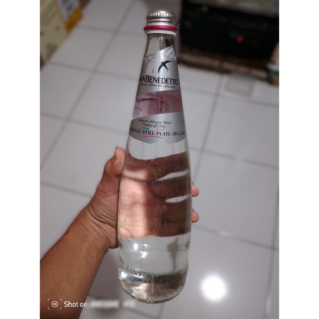 

benedetto naturalle mineral water 1liter