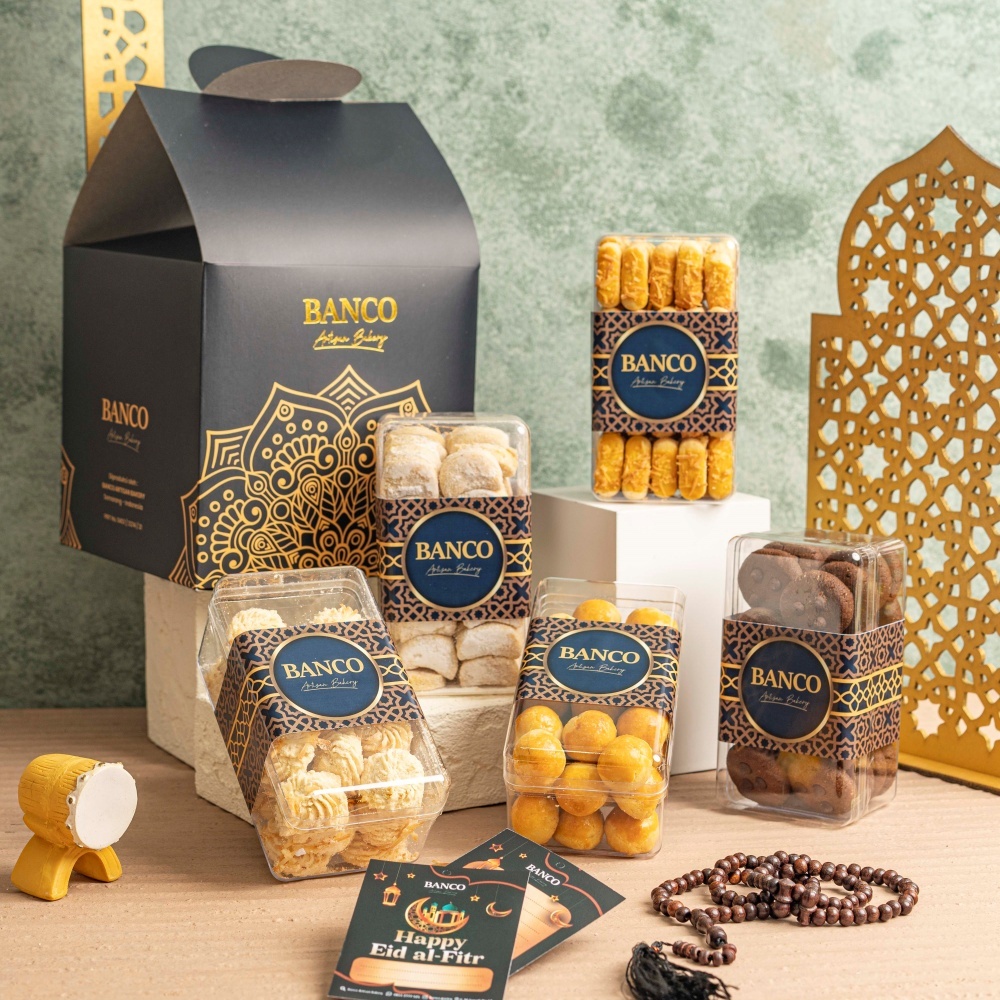 

Hampers / Parcel Kue Kering Nastar, Kastengel, Chocolate, Almond Snow, Sagu Keju (Raya Hampers)