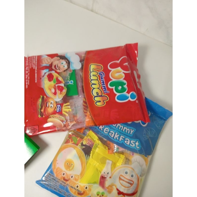 

YUPI CANDYY