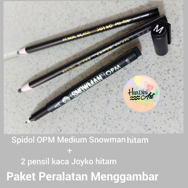 

Penebal Gambar Spidol OPM Medium Snowman Hitam dan Pensil Kaca Joyko Hitam Peralatan Menggambar HanDiini Art