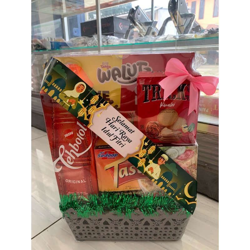 

PARCEL LEBARAN PAKET EKONOMIS