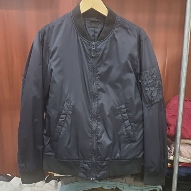 Jaket Pria Original Bomber Uniqlo size L XL