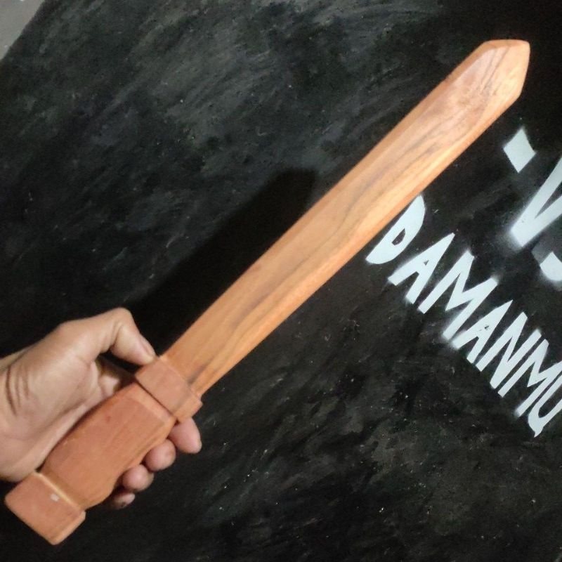 PEDANG PENDEK PLITUR_PEDANG KRIPEN SILAT_ PEDANG KAYU_PEDANG PERAGA