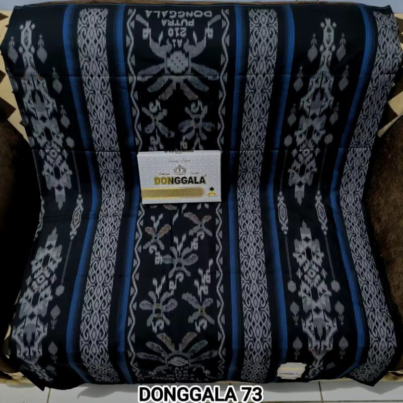 SARUNG DONGGALA MOTIP KEMBANG