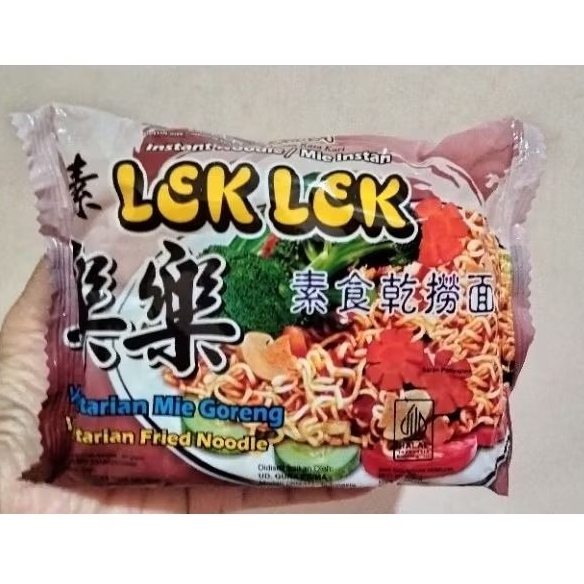 

Mie instan Lek Lek / Mie Vegetarian / Vegan Noodle / Mi Instan Vegetarian / Mie Goreng / Makanan Vegetarian
