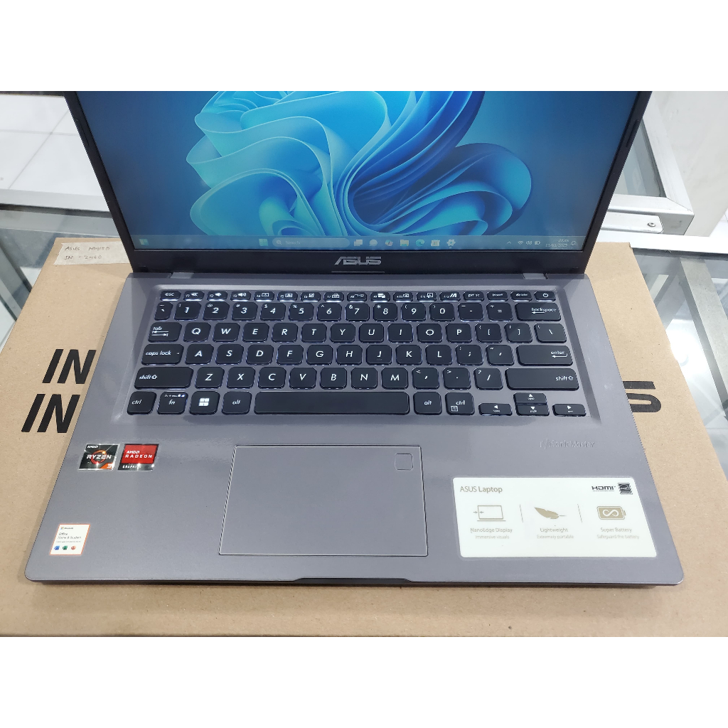 ASUS M415DAO- AMD RADEON GRAPIC 2 Gb - Layar : 14 FHD - Keyboard Backlight