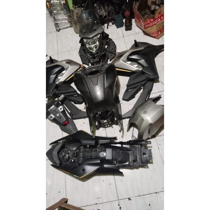 Full body set cb x 150r original copotan