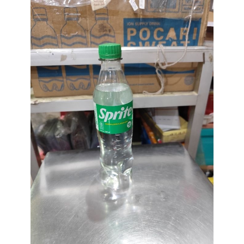 

Sprite Minuman Soda Botol 390 ml