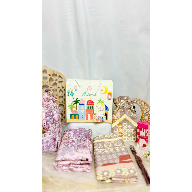 

Hampers Lebaran 2025 / Hampers Idul Fitri 2025 / Eid Hampers Murah / Hampers Hari Raya / Parcel Lebaran