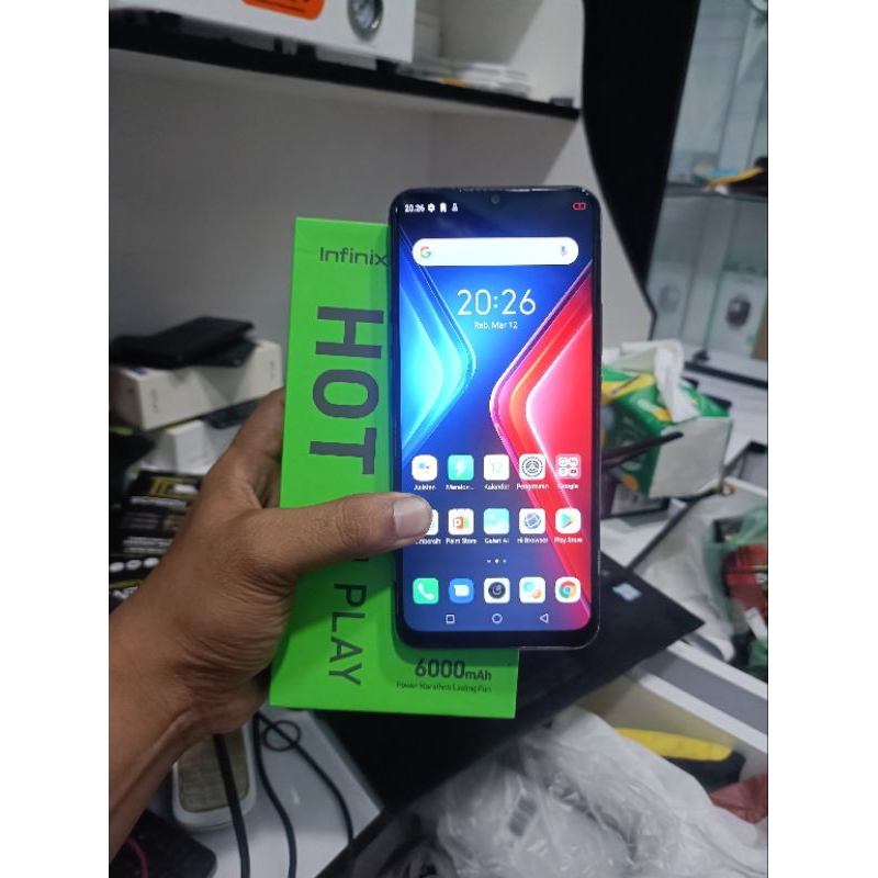 infinik HOT 11 Play Ram 4/64 GB