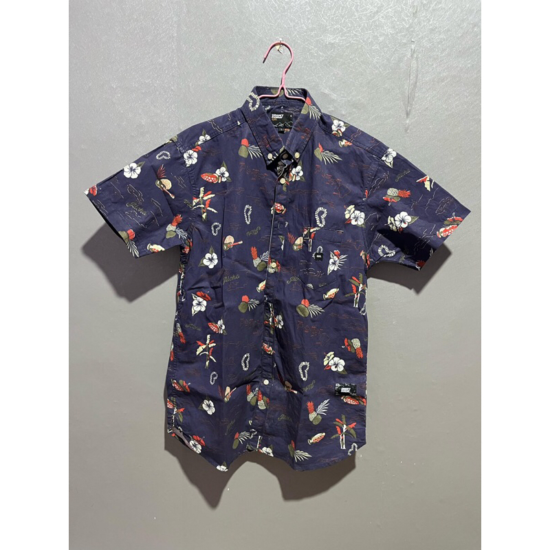 Kemeja Groovy Sunday, baju lebaran