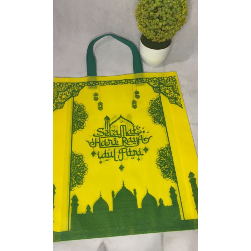 

(12pcs) godiebag/tas parsel UK besar