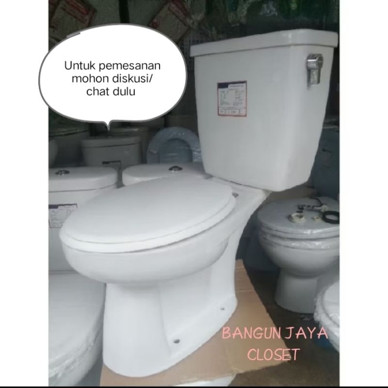 Closet duduk Toto tipe cw516j hendel samping warna putih,abu-abu, ivory , krem, pink,biru muda merah