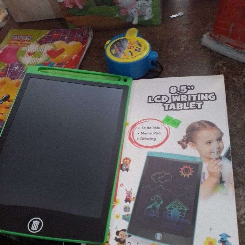 Tablet Tulis digital anak / magic drawing and writing tablet