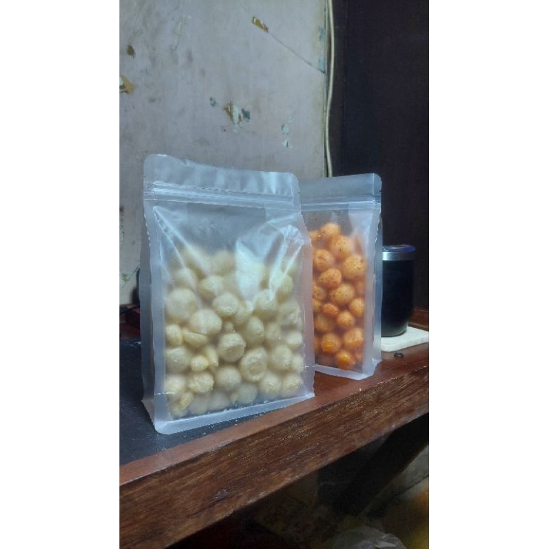 

Endog lewo ( emplod ) cemilan khas garut