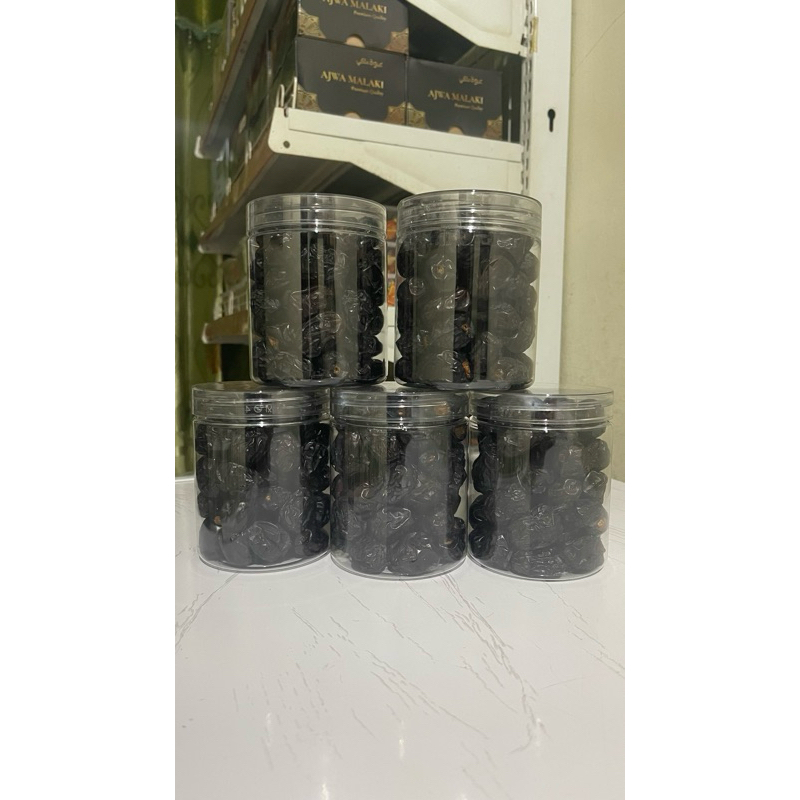 

Kurma Ajwa Toples 400 gram