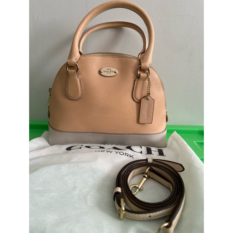 Preloved tas bag Coach Alma