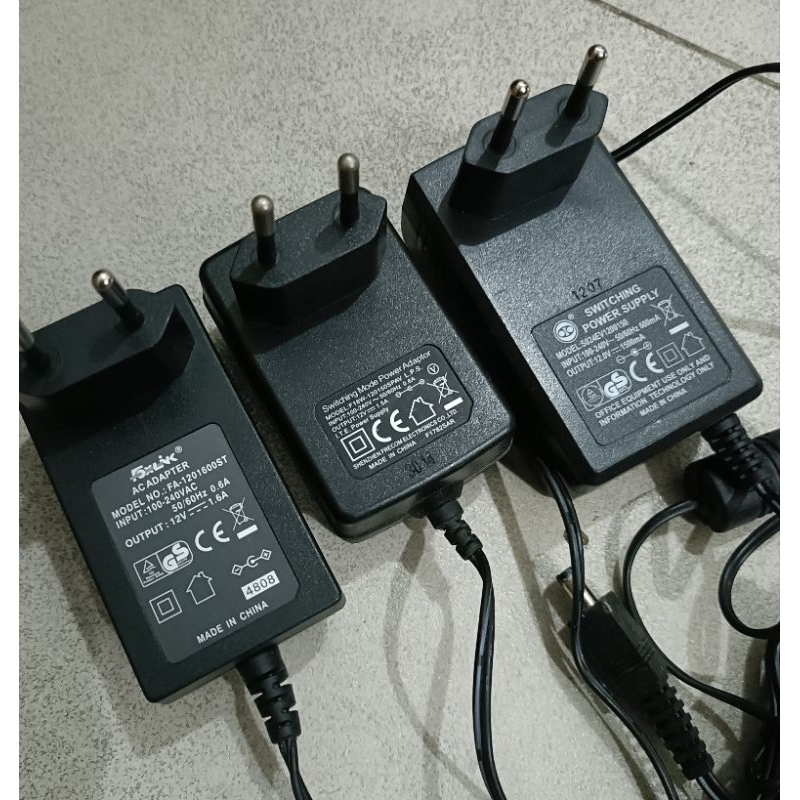ADAPTOR 12V 1.5A BEKAS ORIGINAL