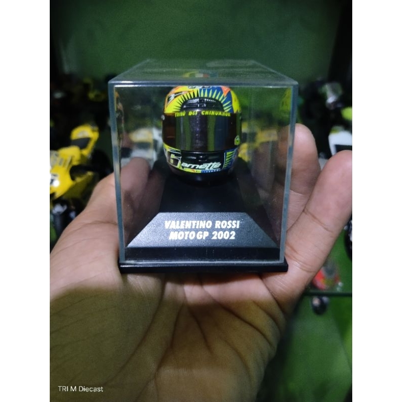 Minichamps miniatur helm rossi 2002 Skala 1:8