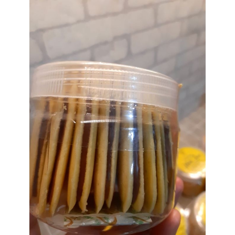 

Lidah Kucing Hazelnut